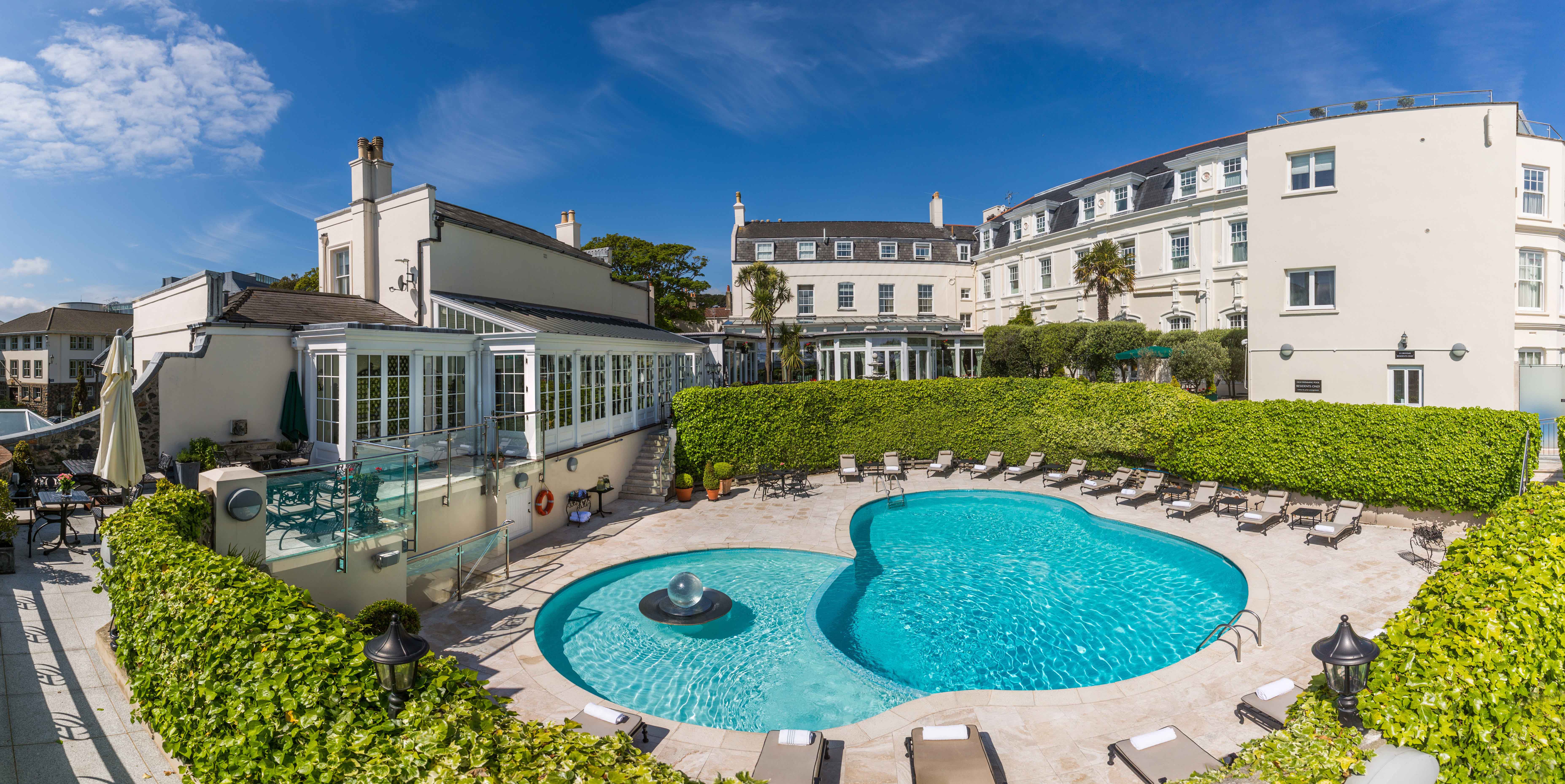 Old Government House Hotel swimming pool
